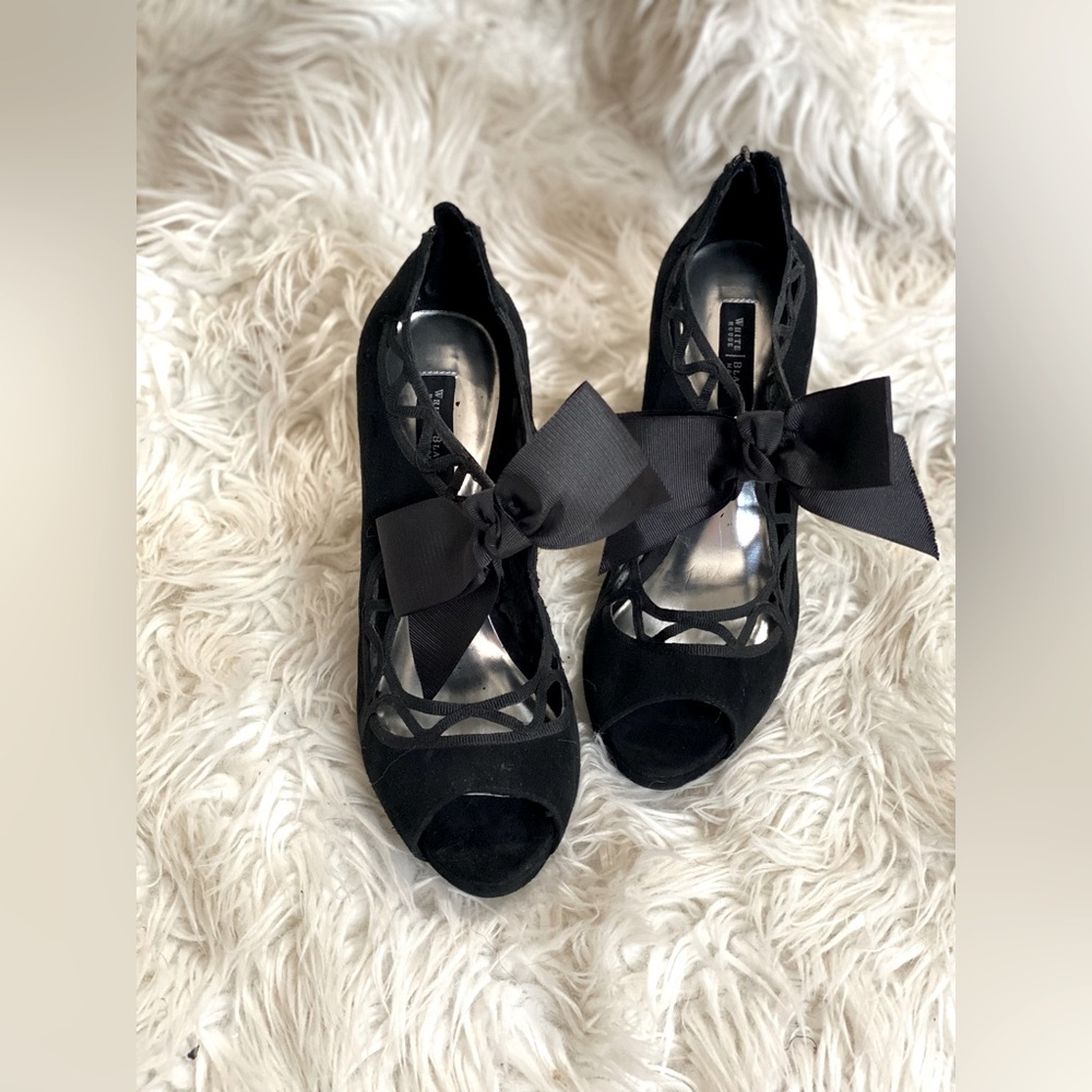 White House Black Market Vivenne Black Heels Size 7
